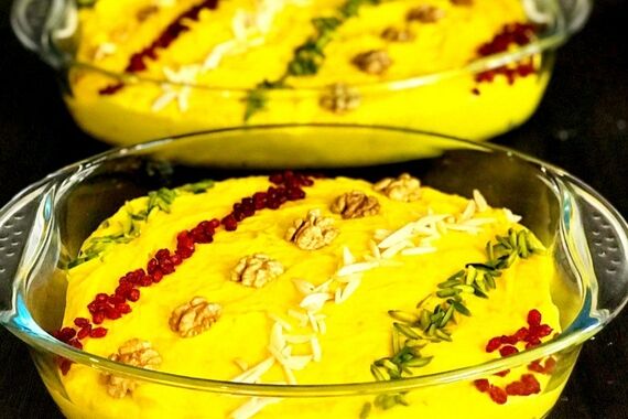 امروز ناهار چی بپزم؟ | طرز تهیه خورشت ماست اصفهانی با طعم زرشک و زعفرون