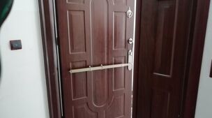 حفاظ تکمیل برترین راهکار امنیت درب آپارتمان در مقایسه با سیستم های متداول