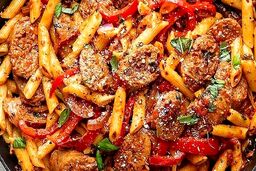 امشب شام چی بپزم؟ | طرز تهیه پاستا با سوسیس دودی و سس ایتالیایی