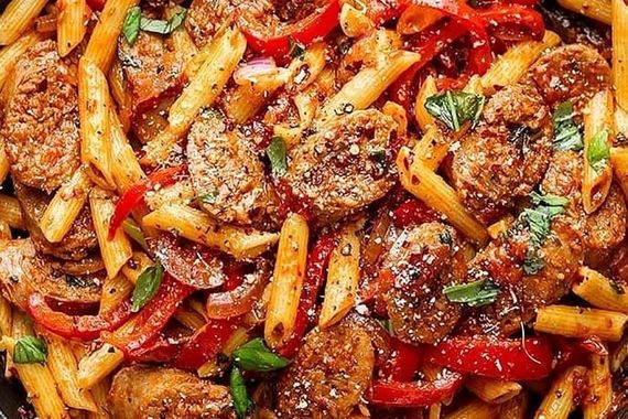 امشب شام چی بپزم؟ | طرز تهیه پاستا با سوسیس دودی و سس ایتالیایی