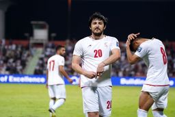 فوتبال زنده: ایران4 - قطر 1