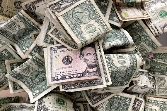 سیگنال کاهشی 750 تومانی قیمت دلار به کریدور 59 هزار تومان | فروش حواله دلار با 44 هزار تومان