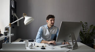 استخدام و کاریابی حرفه ای باش : چشمانداز استخدام و جستجوی شغل آنلاین