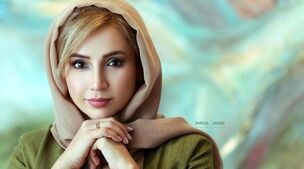 سلفی شبنم قلی خانی با لباس پلنگی و تیپ دهه شصتی