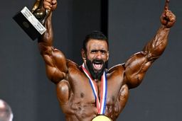 هادی چوپان نایب قهرمان مستر المپیا شد