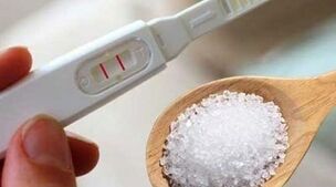 نحوه انجام تست بارداری با نمک | با تست بارداری با نمک بدون سونوگرافی بفهمید بچه شما دختر است یا پسر !!